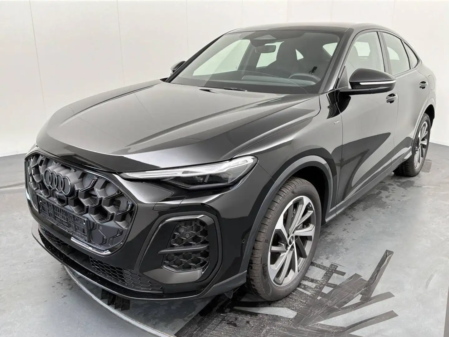 Audi Q5 Sportback e-hybrid 299 Quattro S tronic 7 S Line Schwarz - 1