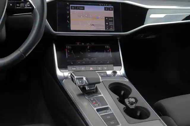 Audi A6 view 18