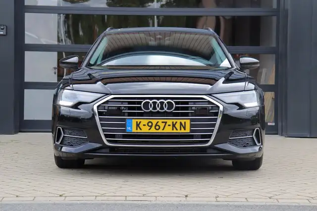 Audi A6 view 22