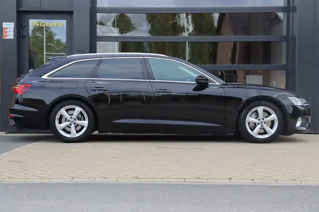 Audi A6 view 9