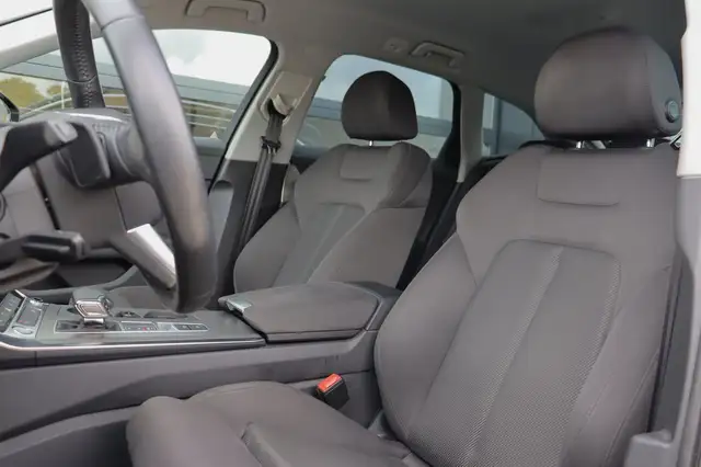 Audi A6 view 4
