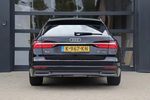 Audi A6 view 23