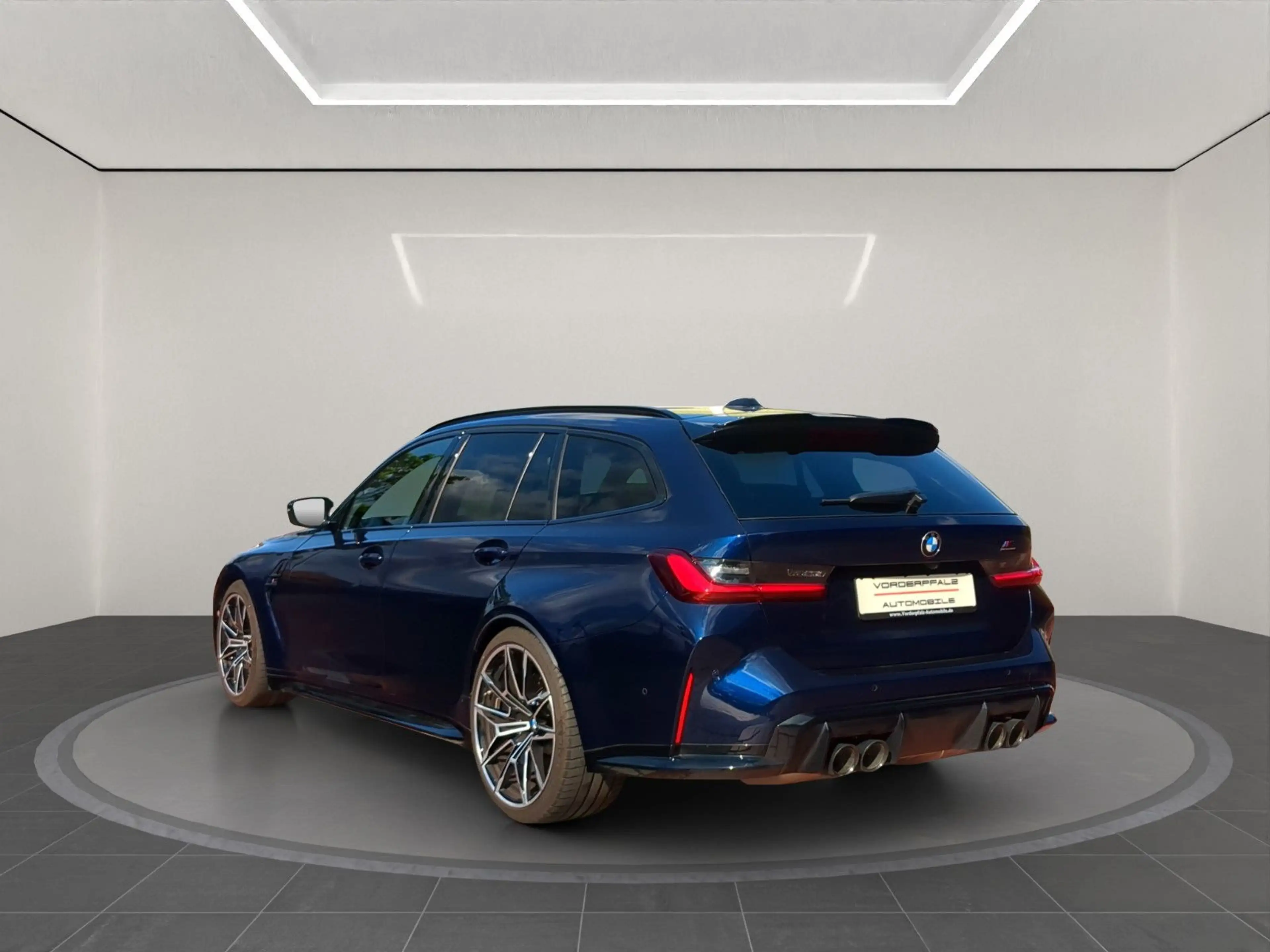 BMW M3 Touring xDrive Competition H&K 360° HUD — photo 4