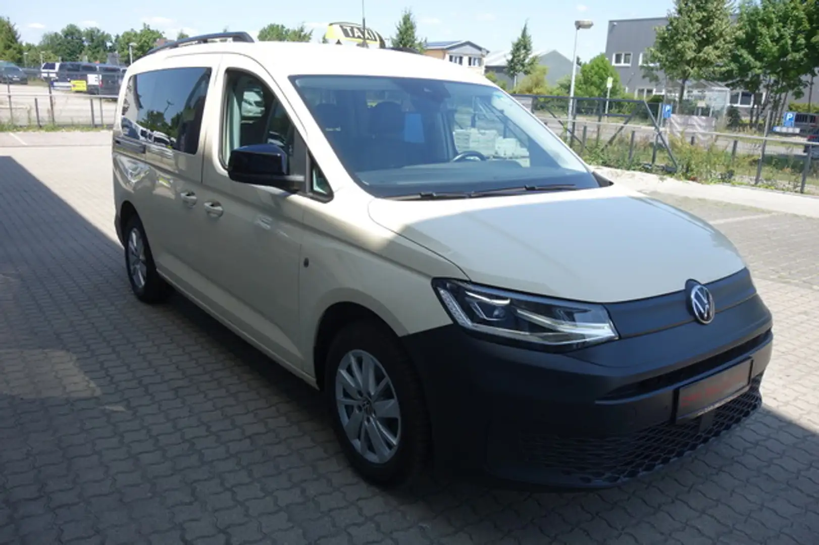 Volkswagen Caddy Maxi 2,0 TDI Taxi Paket LED/ACC/7SITZER/NAVI Beige - 2