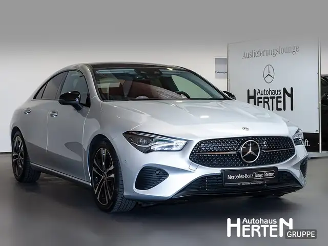 Mercedes-Benz Cla view 3