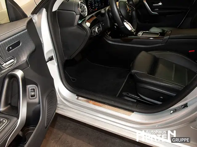 Mercedes-Benz Cla view 12
