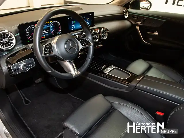 Mercedes-Benz Cla view 8