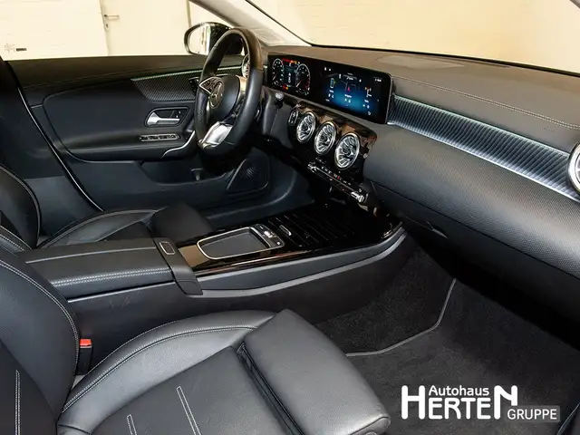 Mercedes-Benz Cla view 6