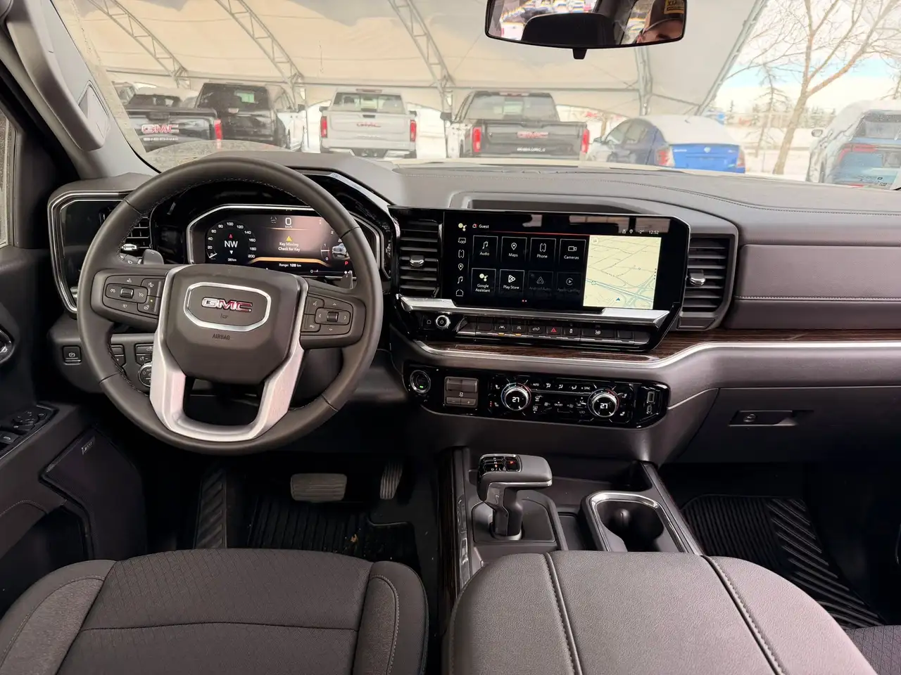 GMC Sierra 1500 снимка GMC Sierra 1500
