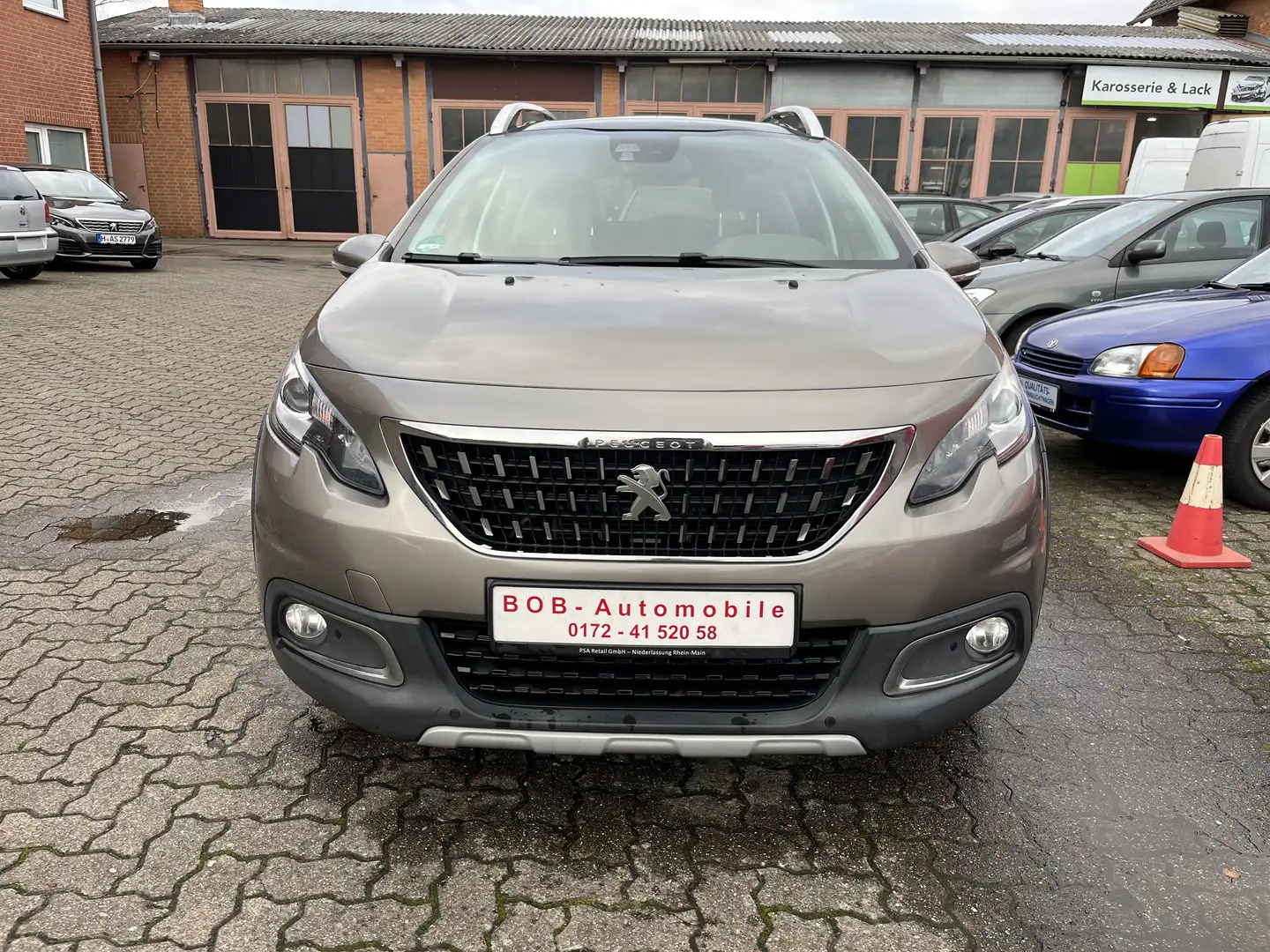 Peugeot 2008 Allure LEDER NAVI EURO-6 AHK Braun - 2