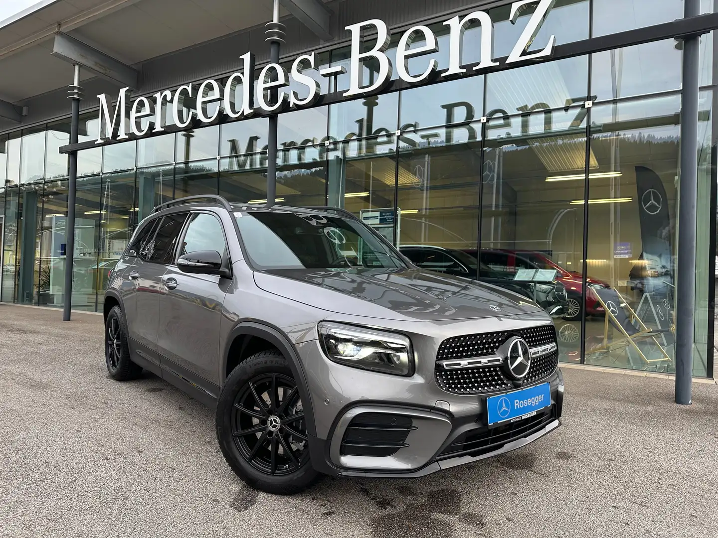 Mercedes-Benz GLB 200 d 4Matic Aut. Ö-Edition *AMG-Line* Grau - 1