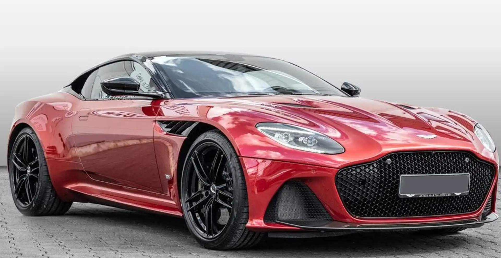 Aston Martin DBS Superleggera Rouge - 1