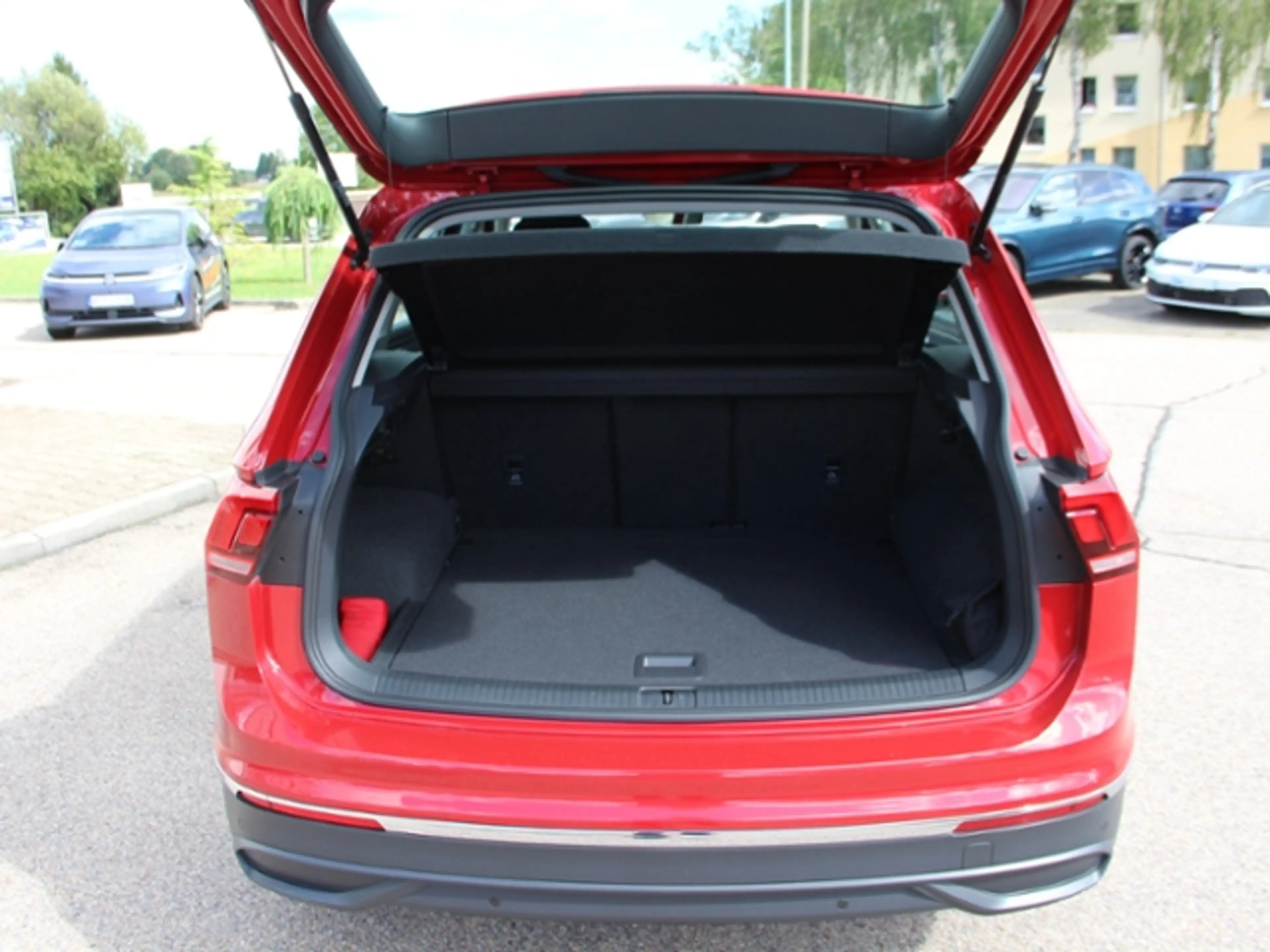 Volkswagen Tiguan 1.5 TSI DSG Life KLIMA LED NAVI ALU — photo 11