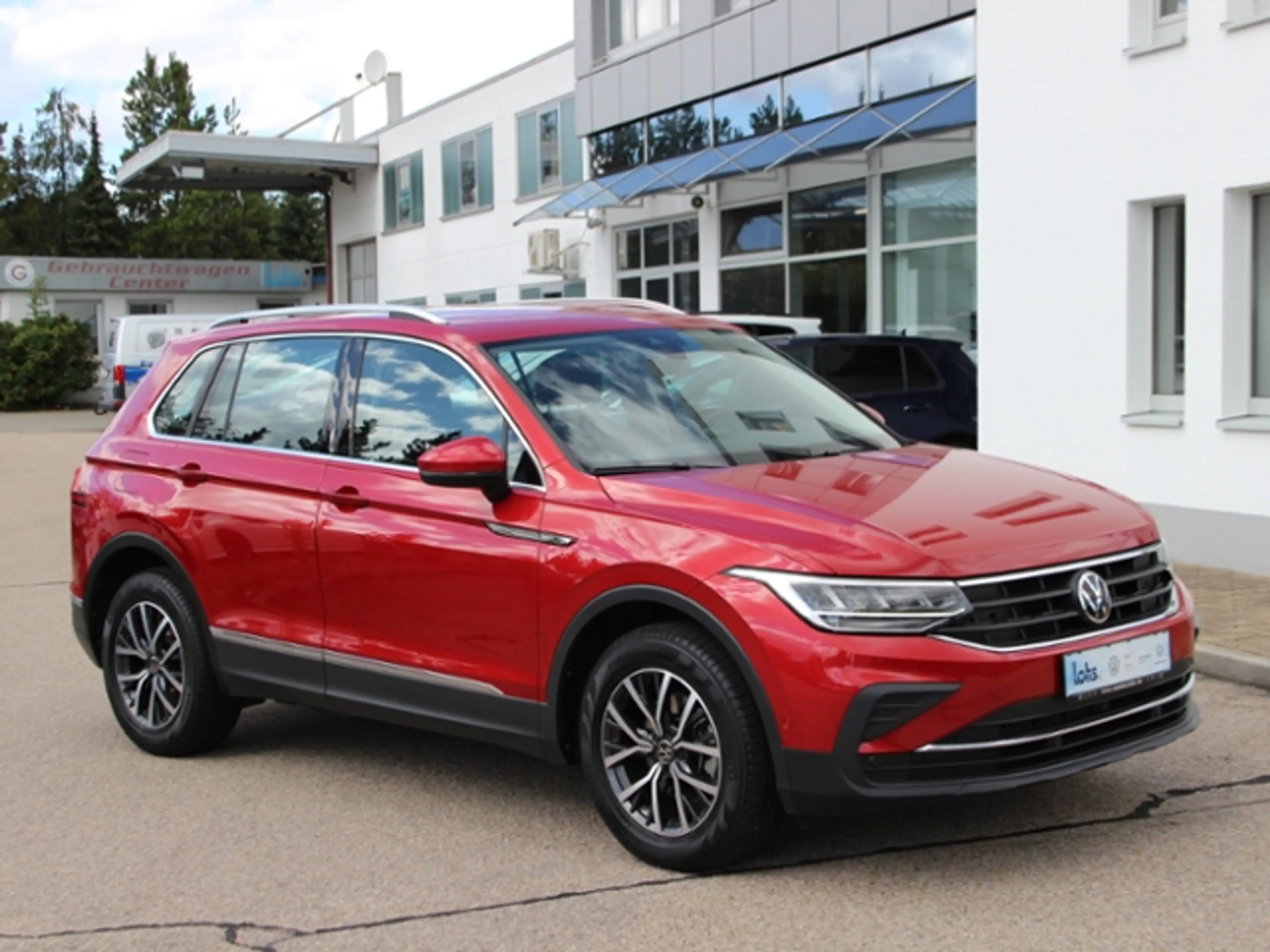 Volkswagen Tiguan 1.5 TSI DSG Life KLIMA LED NAVI ALU — photo 2