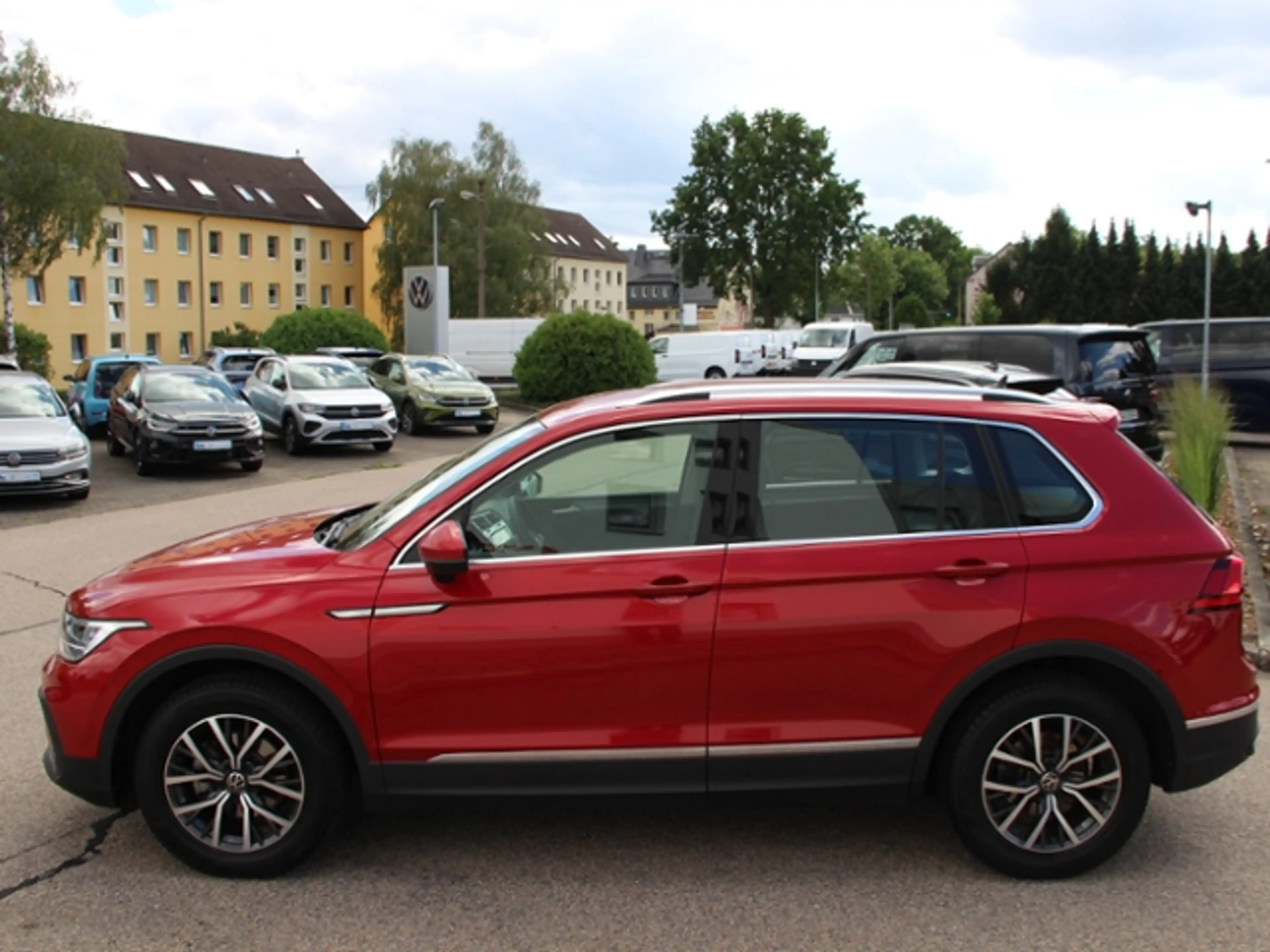 Volkswagen Tiguan 1.5 TSI DSG Life KLIMA LED NAVI ALU — photo 6