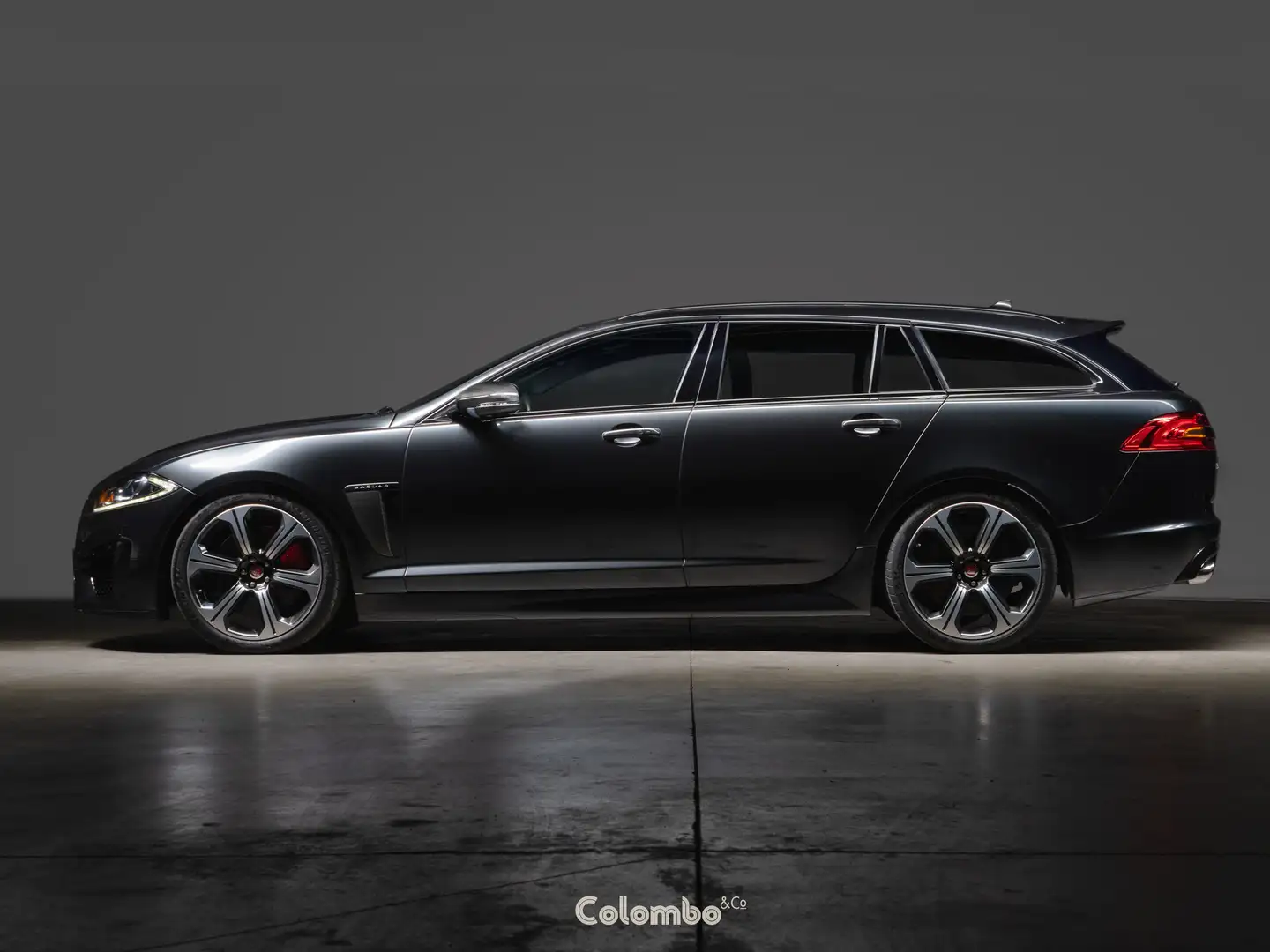 Jaguar XF XFR-S Sportbrake 5.0 V8 Kompressor - 1/61 Gris - 2