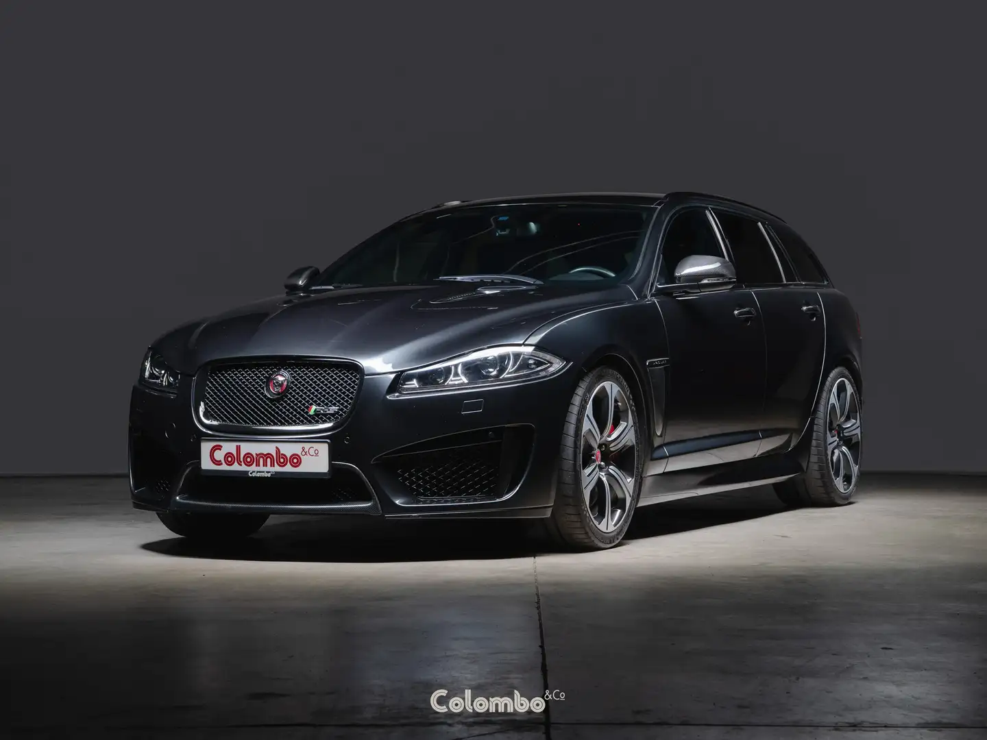 Jaguar XF XFR-S Sportbrake 5.0 V8 Kompressor - 1/61 Gris - 1