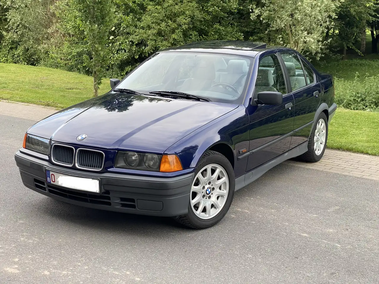 BMW 316i, foto 9