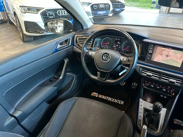 Volkswagen Polo view 7