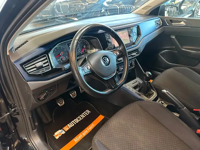 Volkswagen Polo view 10
