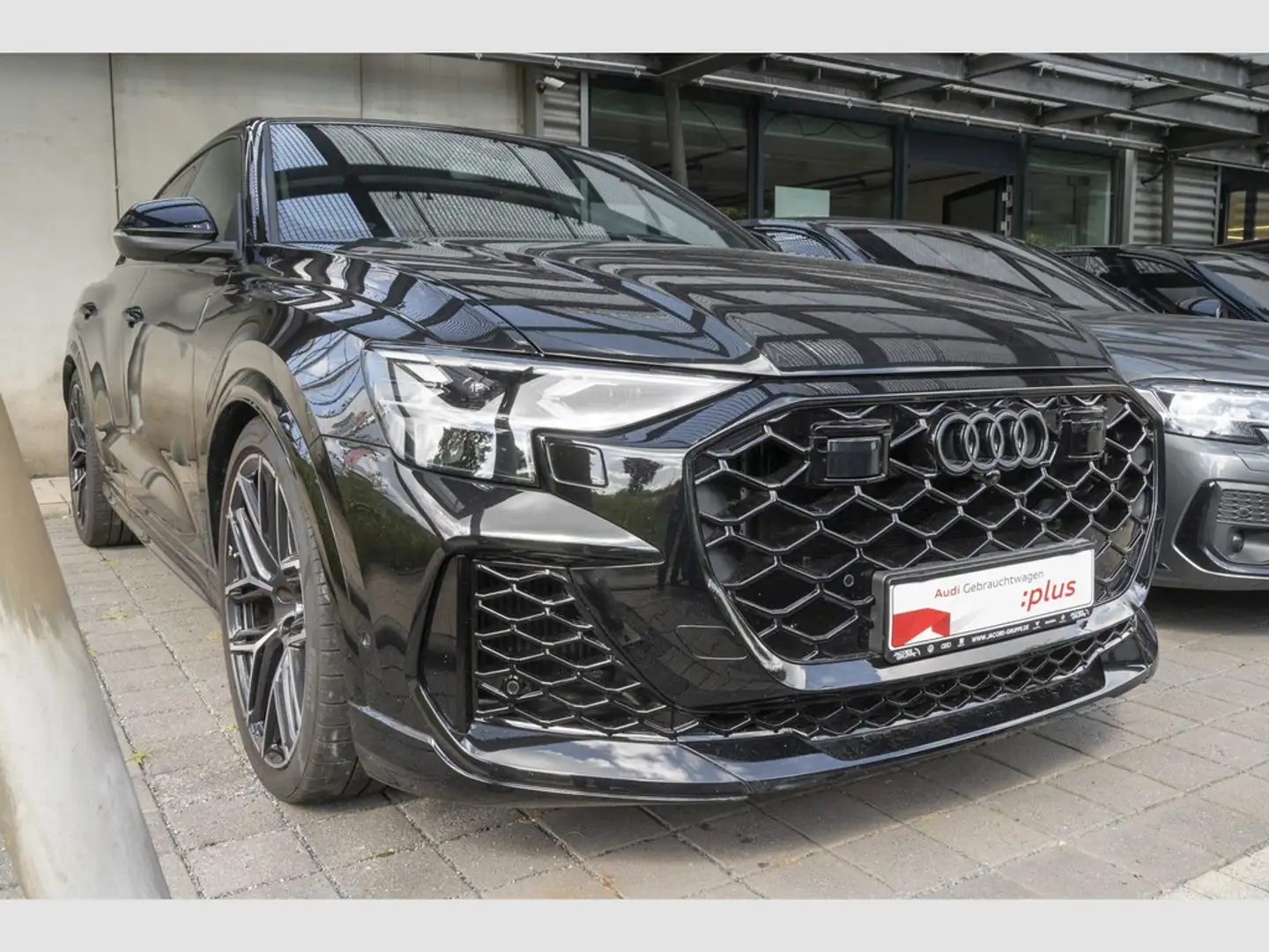 Audi RS Q8 Чёрный - 2