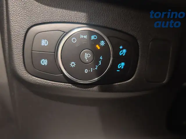 Ford Focus view 9