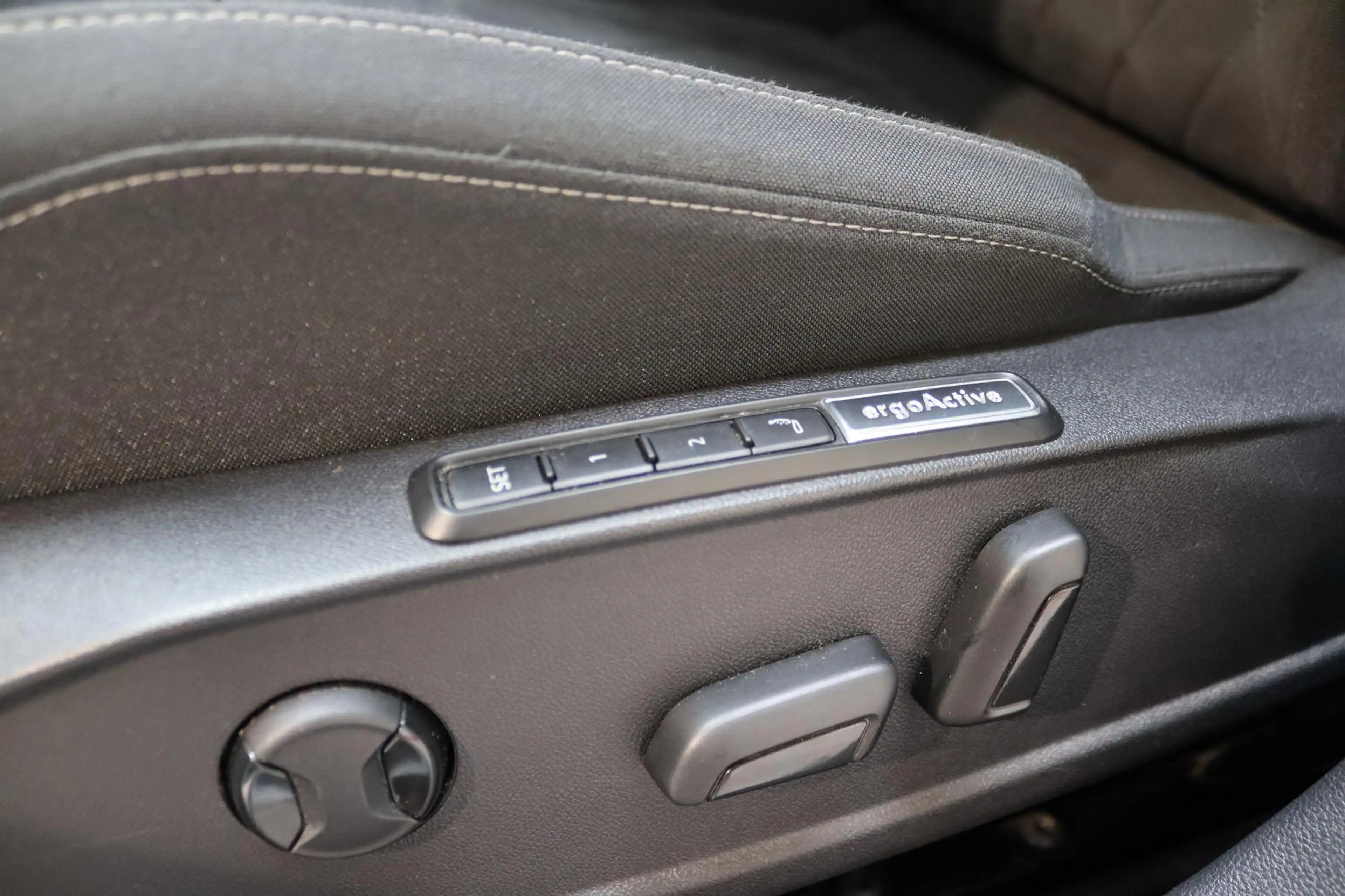 Volkswagen e-Golf VIII 1.4 eHybrid Style 150 kW (204 PS), Doppelk... — photo 14