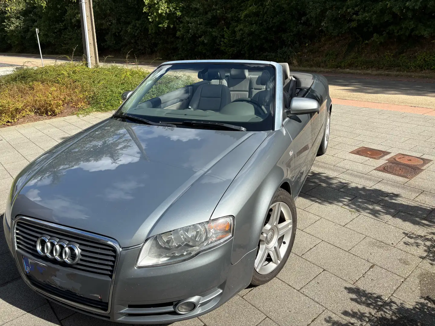 Audi A4 Cabriolet 2.0 TDI DPF - 2