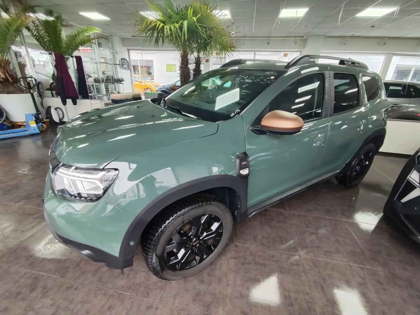Dacia Duster Extreme Grau - 1