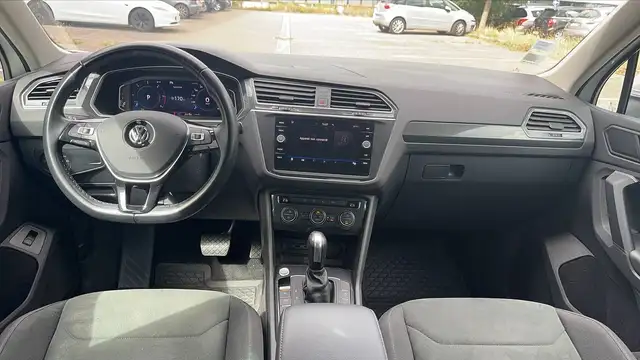 Volkswagen Tiguan view 11