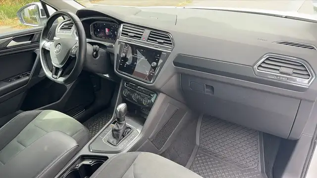 Volkswagen Tiguan view 10