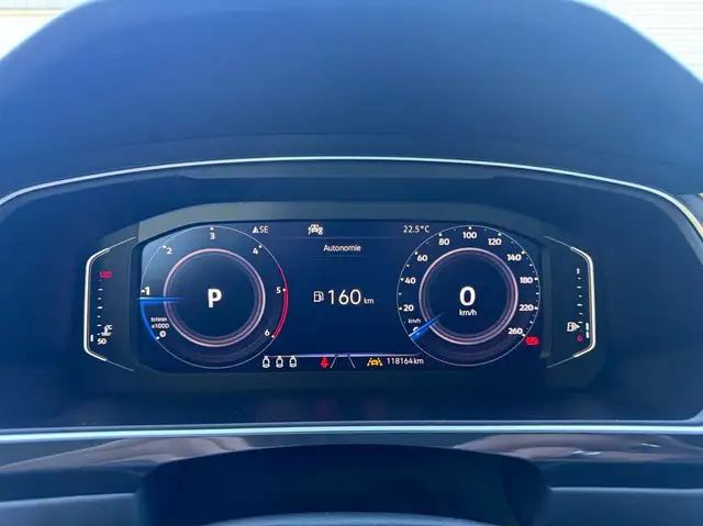Volkswagen Tiguan view 12