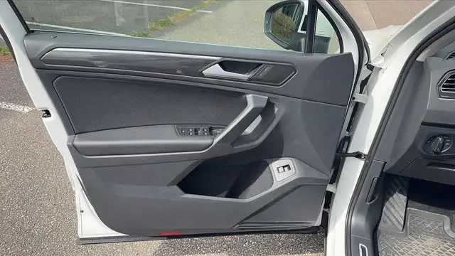 Volkswagen Tiguan view 7