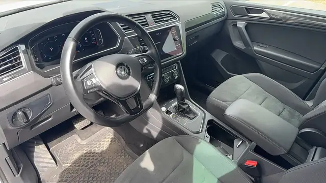 Volkswagen Tiguan view 8