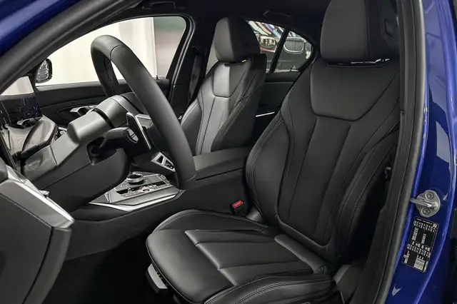 BMW 3 Series view 9