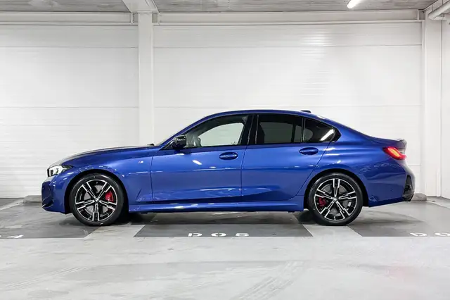 BMW 3 Series view 2