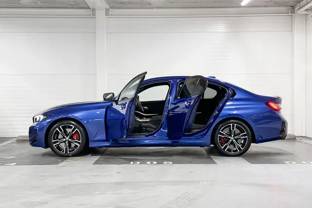 BMW 3 Series view 3