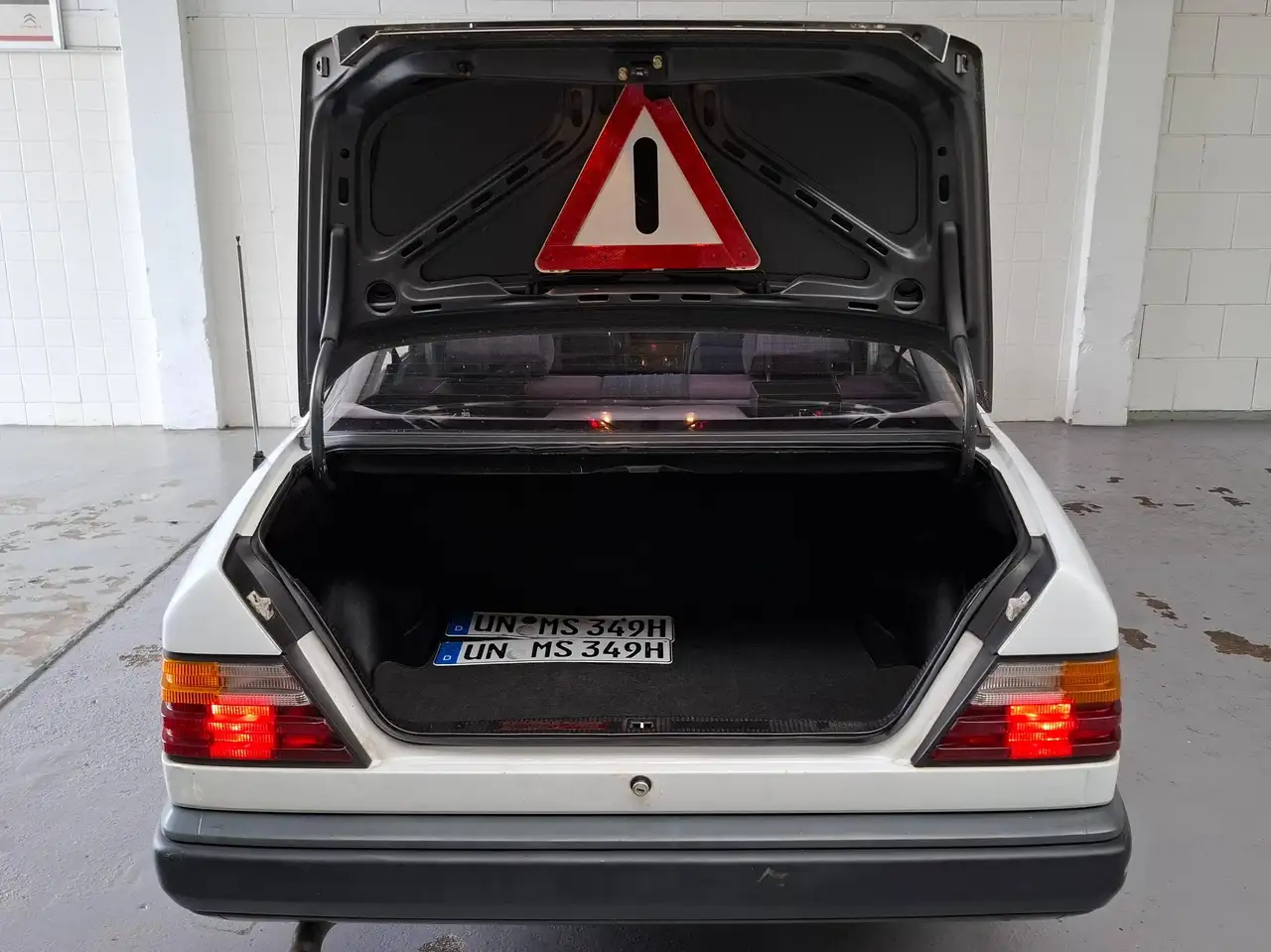 Mercedes-Benz 200-500 (W124) - 200 D SURVIVOR/2e DUITSE EIGENAAR/S/K-DAK/LAGE KM'S!, foto 12
