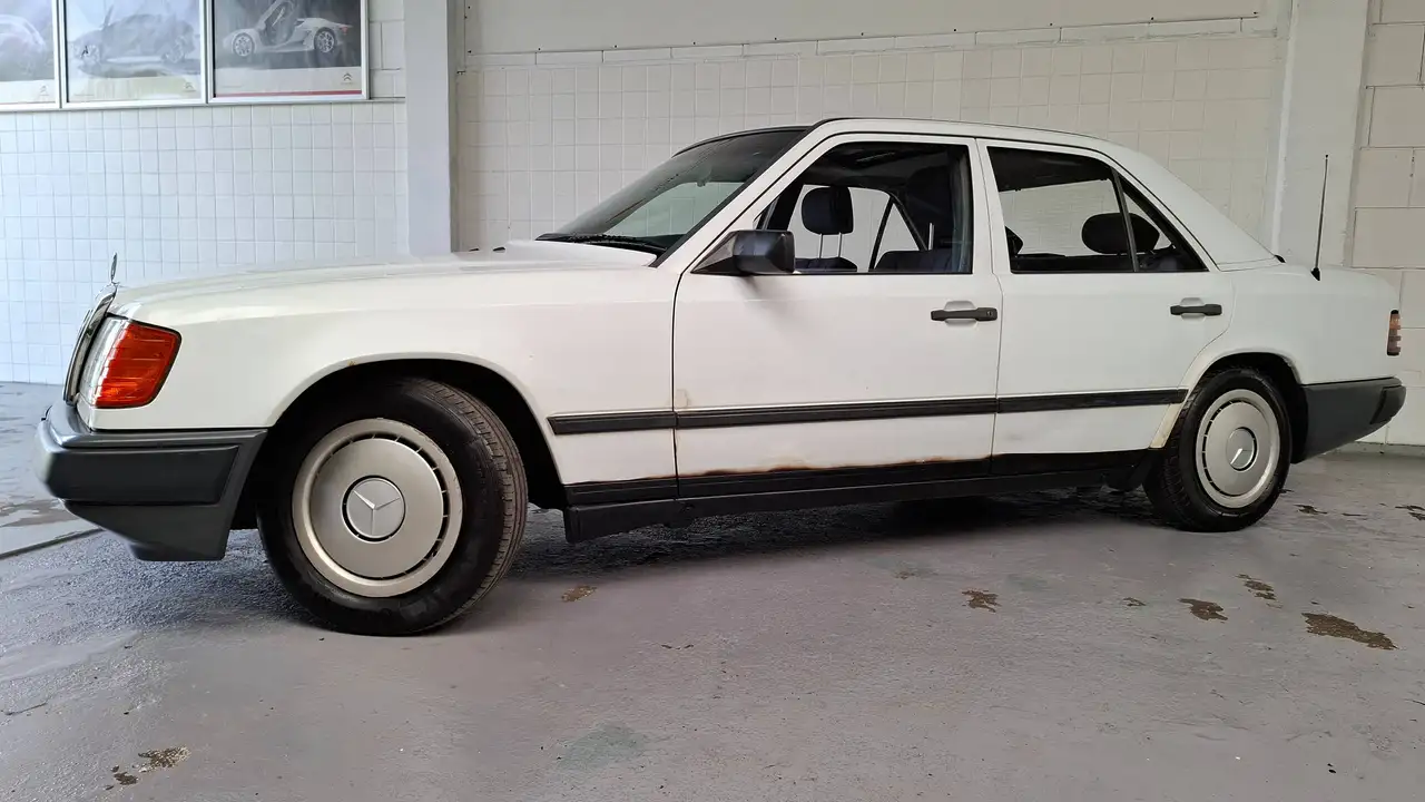 Mercedes-Benz 200-500 (W124) - 200 D SURVIVOR/2e DUITSE EIGENAAR/S/K-DAK/LAGE KM'S!, foto 1