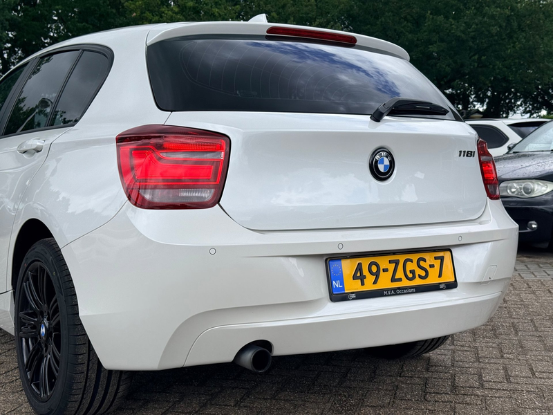 BMW 118 1-serie 118i Upgrade Edition Sport|Nieuwe Ketting — photo 11