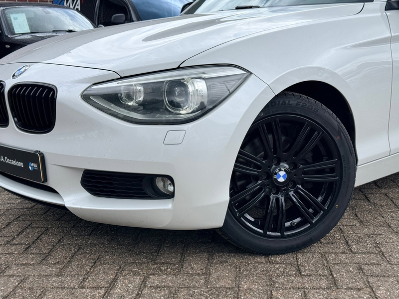 BMW 118 1-serie 118i Upgrade Edition Sport|Nieuwe Ketting — photo 3
