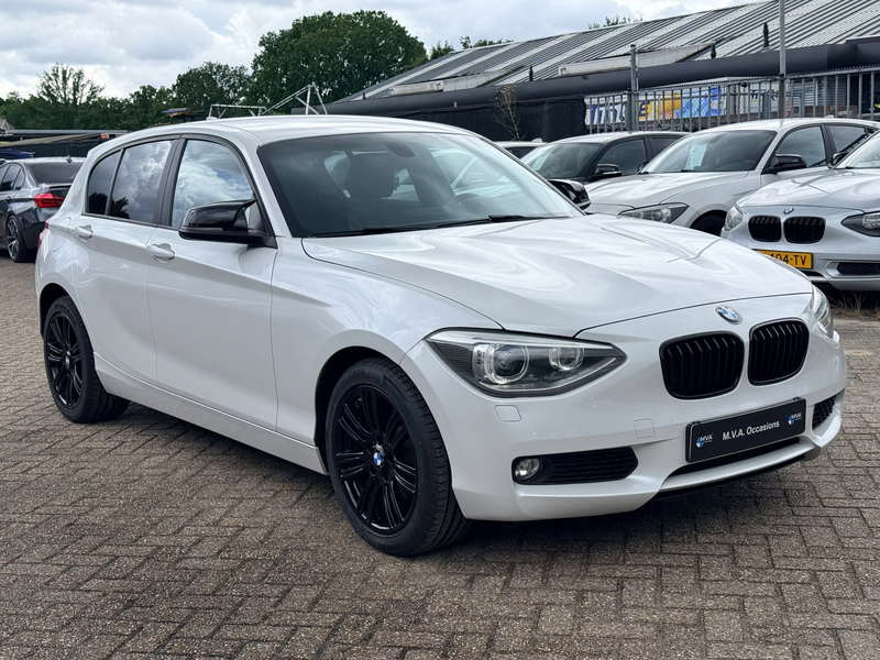 BMW 118 1-serie 118i Upgrade Edition Sport|Nieuwe Ketting — photo 5