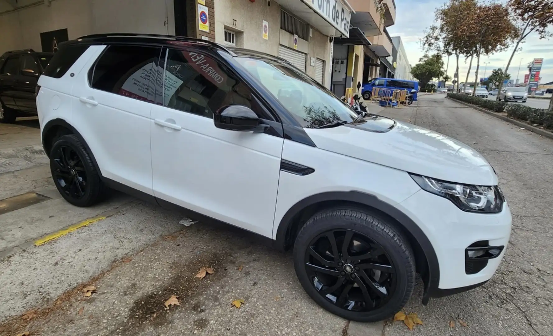 Land Rover Discovery Sport 2.0TD4 HSE Luxury 4x4 Aut. 180 Blanc - 1