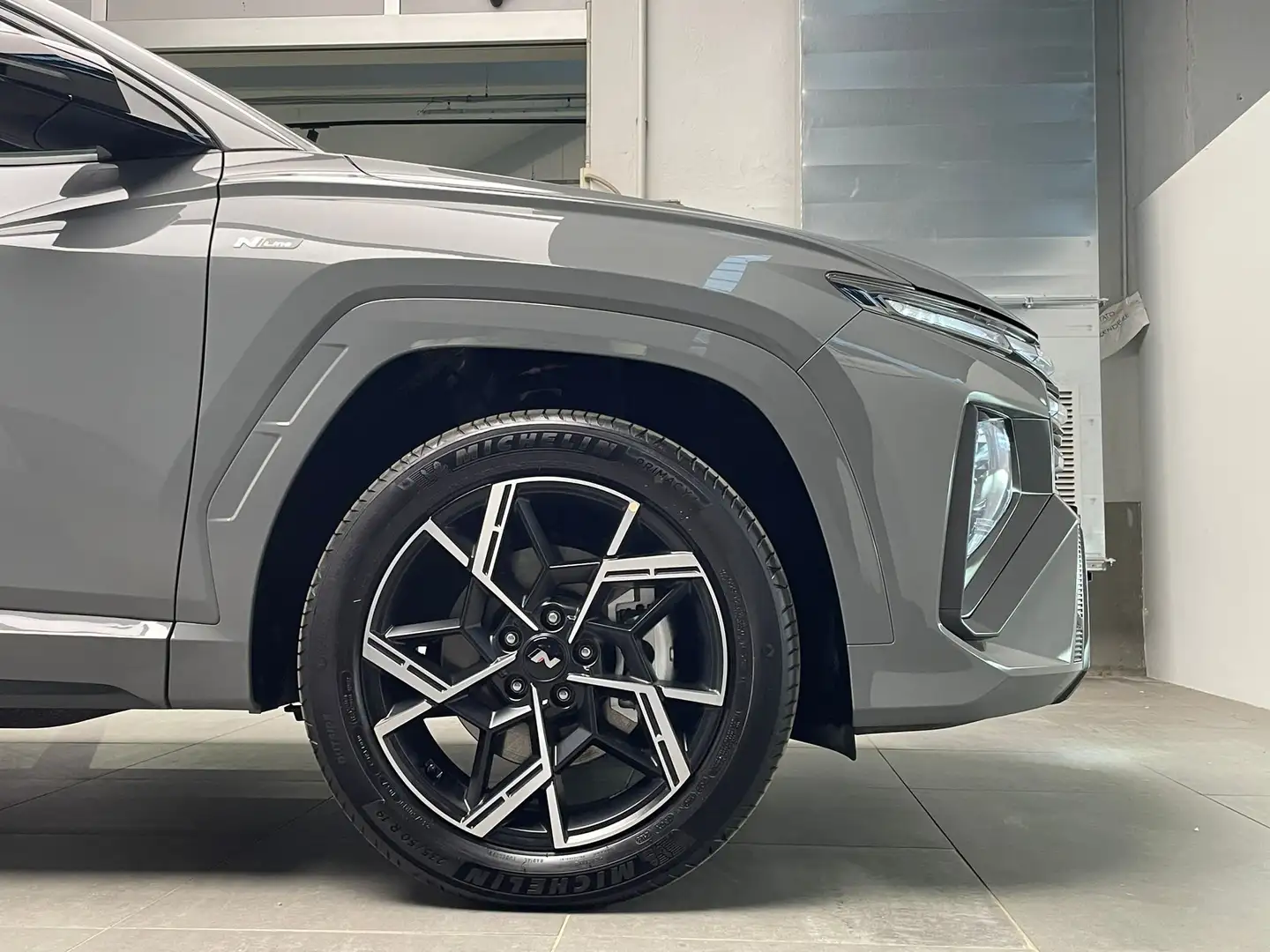 Hyundai TUCSON 1.6 hev NLine 2wd auto NERA/ANTRACITE -KM0-PROMO48 Schwarz - 2