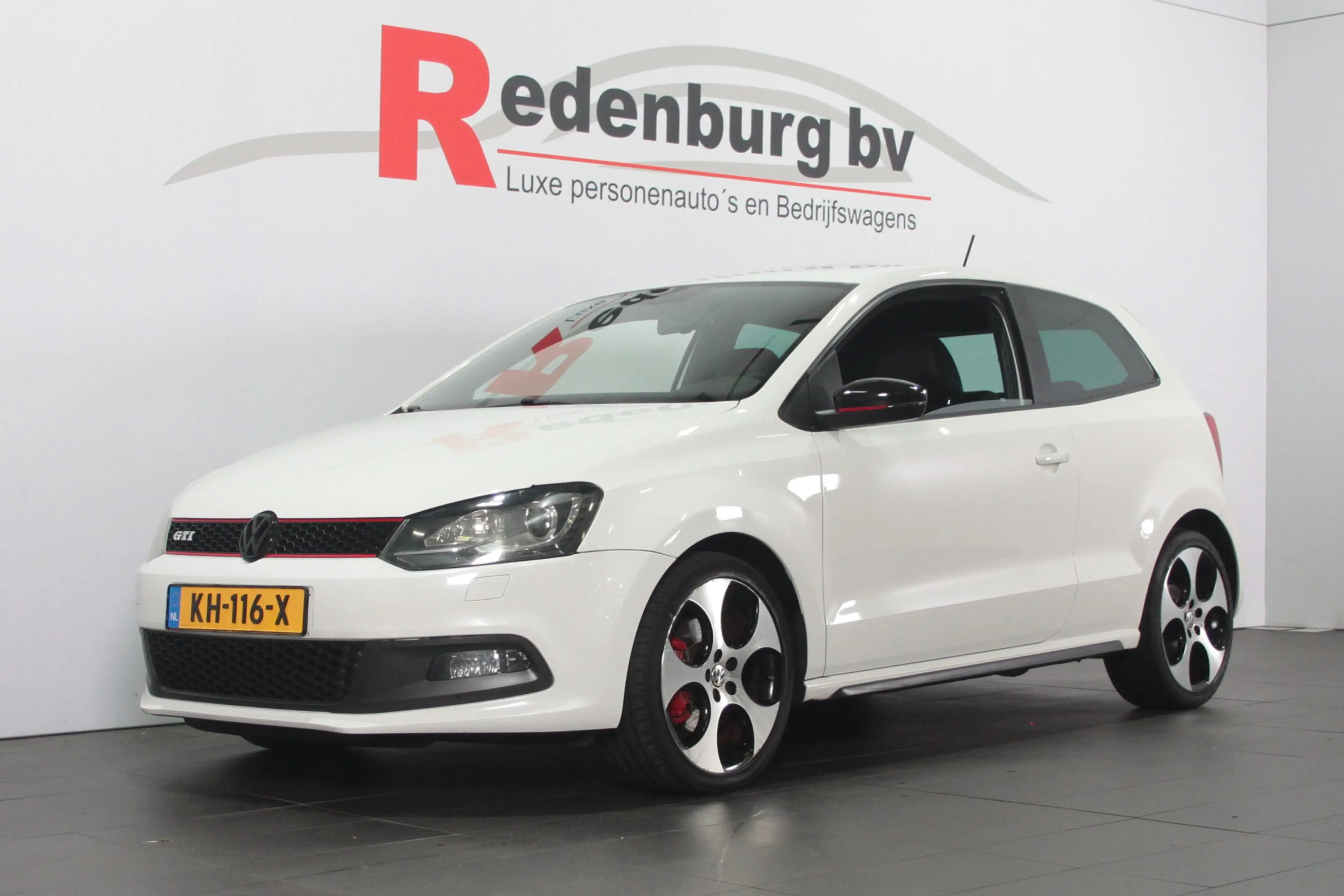 Volkswagen Polo GTI 1.4 TSI — photo 28