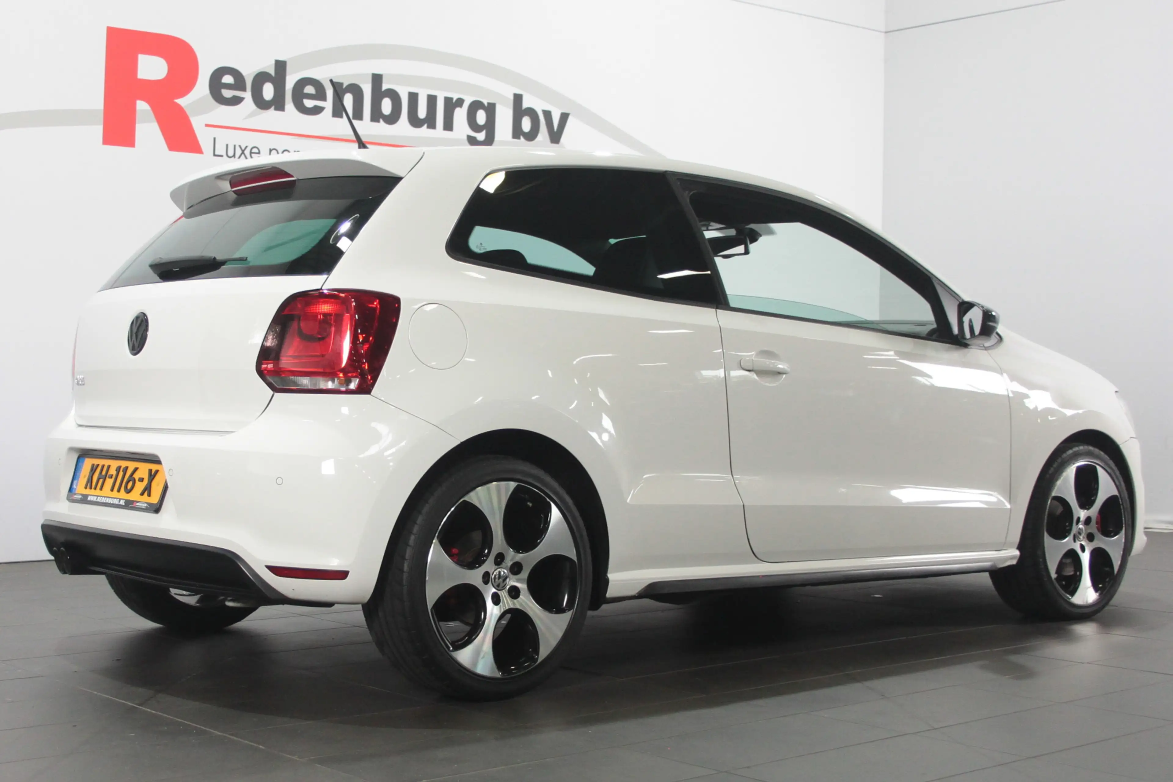 Volkswagen Polo GTI 1.4 TSI — photo 2