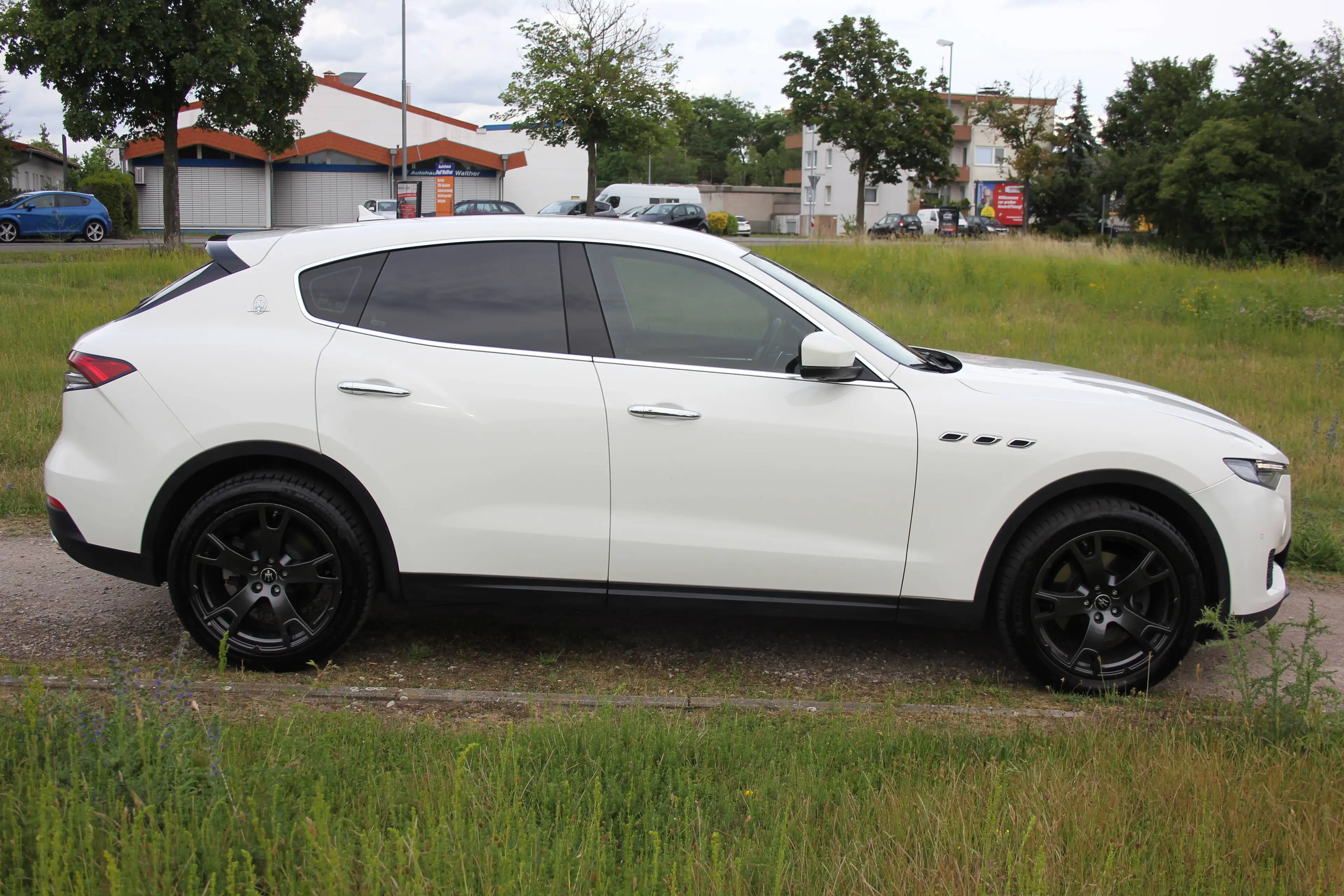 Maserati Levante Benzin — photo 3