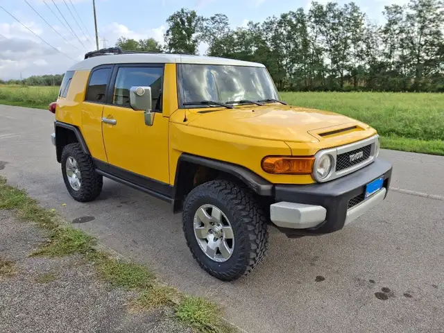 Toyota FJ Cruiser