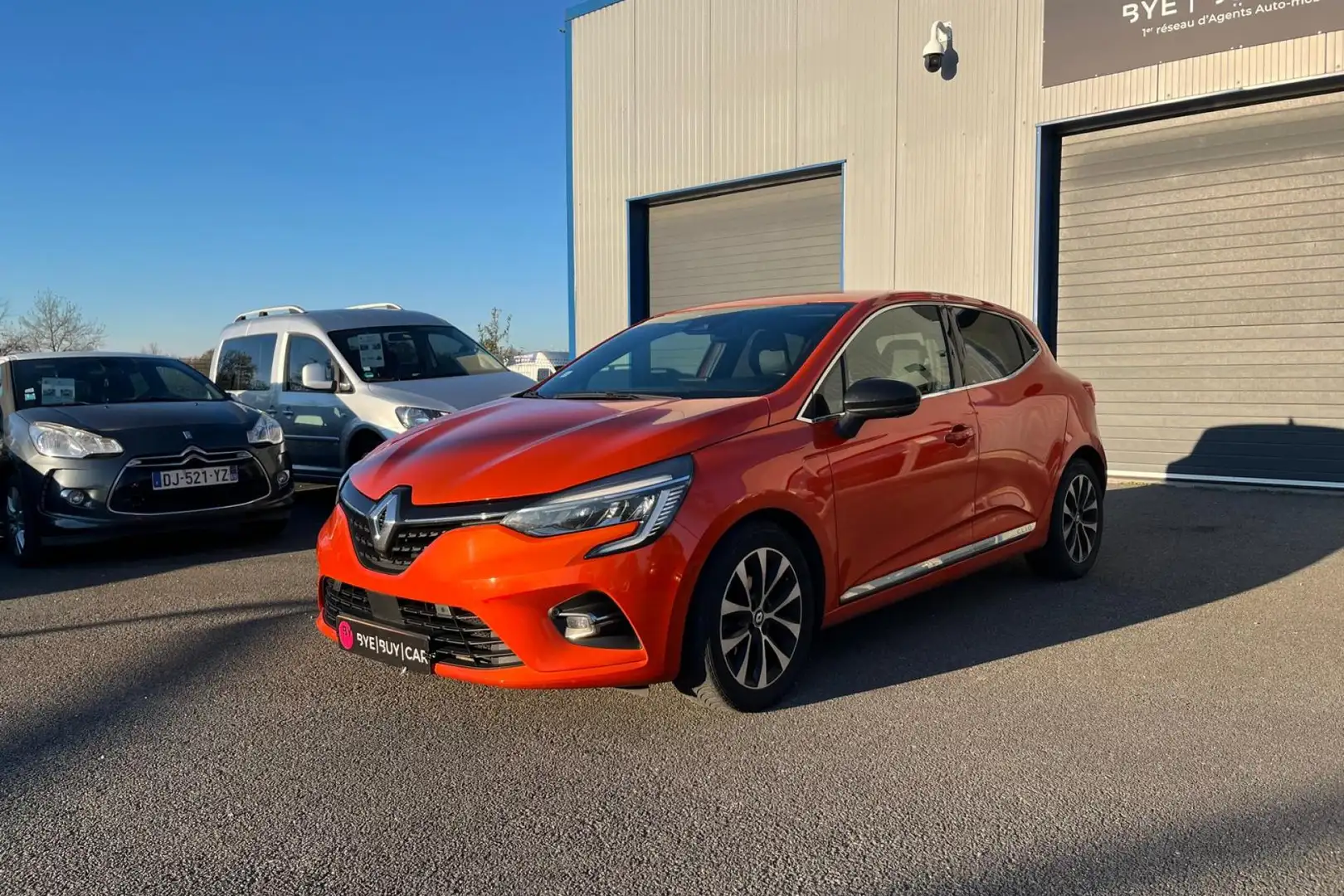 Renault Clio Clio V 5 1.0 Tce 100CH Intens GARANTIE 12 MOIS Orange - 1