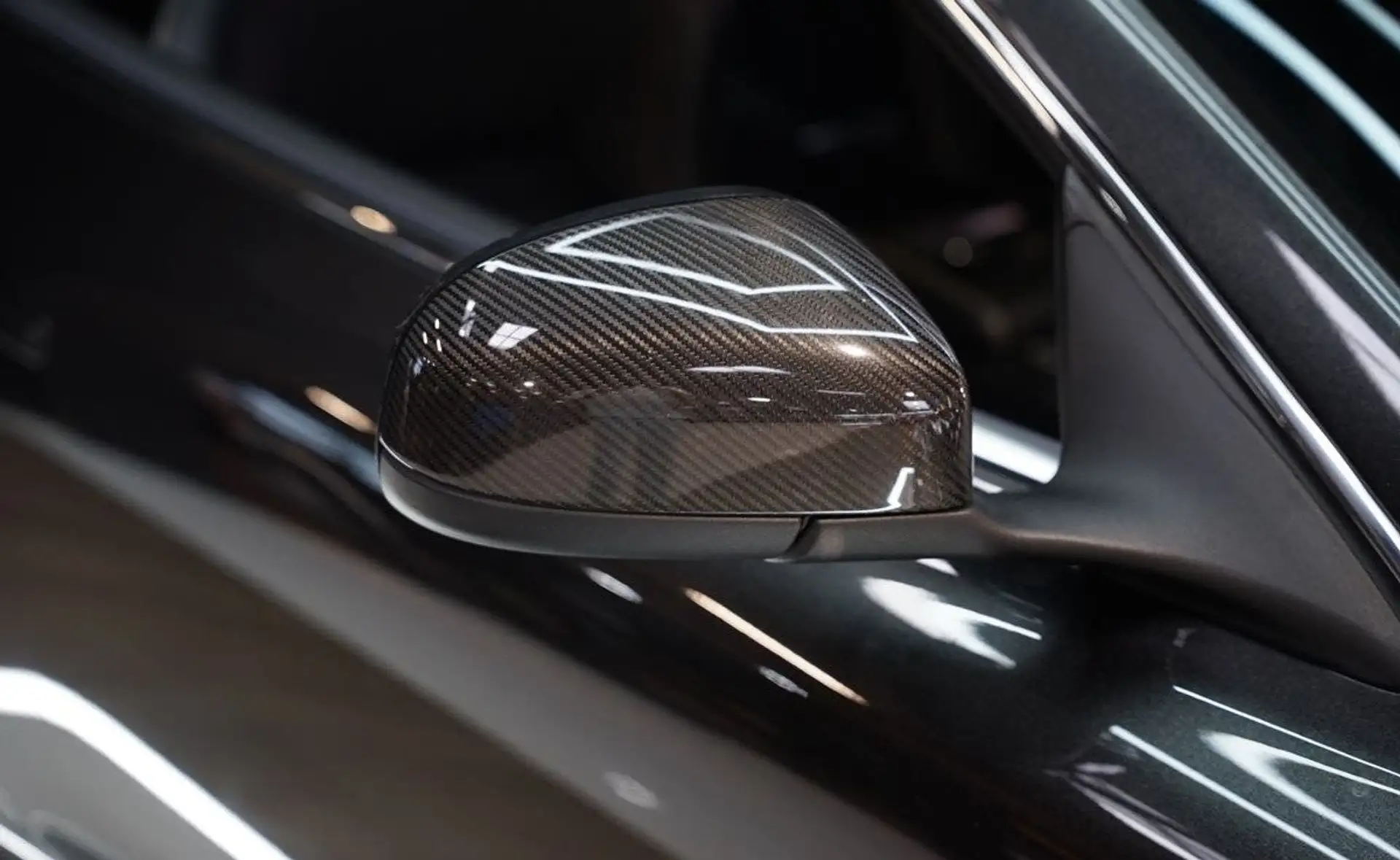 애스턴마틴 DB9 Coupe 2013 블랙 사진 6